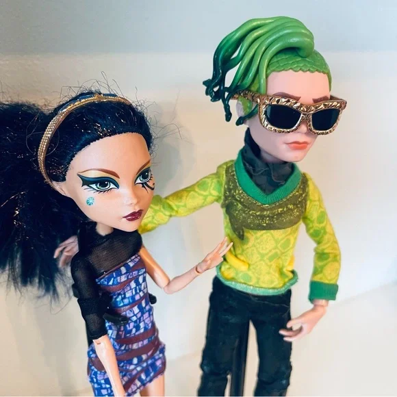 MattelMonster High Dolls Boo York Cleo de Nile & Deuce Gorgon Comet Crossed 2008 - Picture 4 of 16